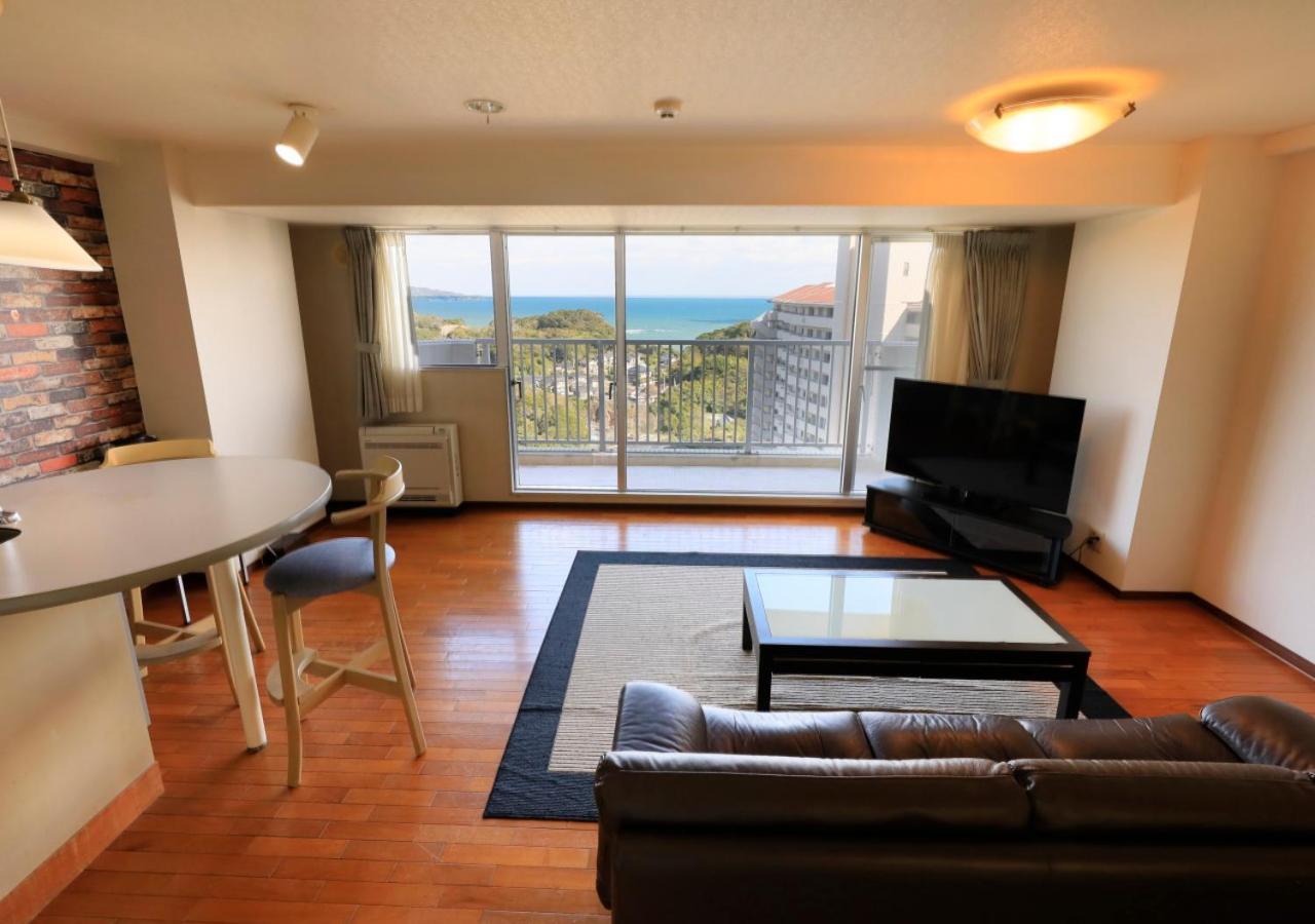 Katsuura Hilltop Hotel & Residence ภายนอก รูปภาพ