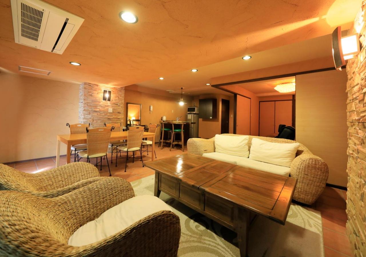 Katsuura Hilltop Hotel & Residence ภายนอก รูปภาพ