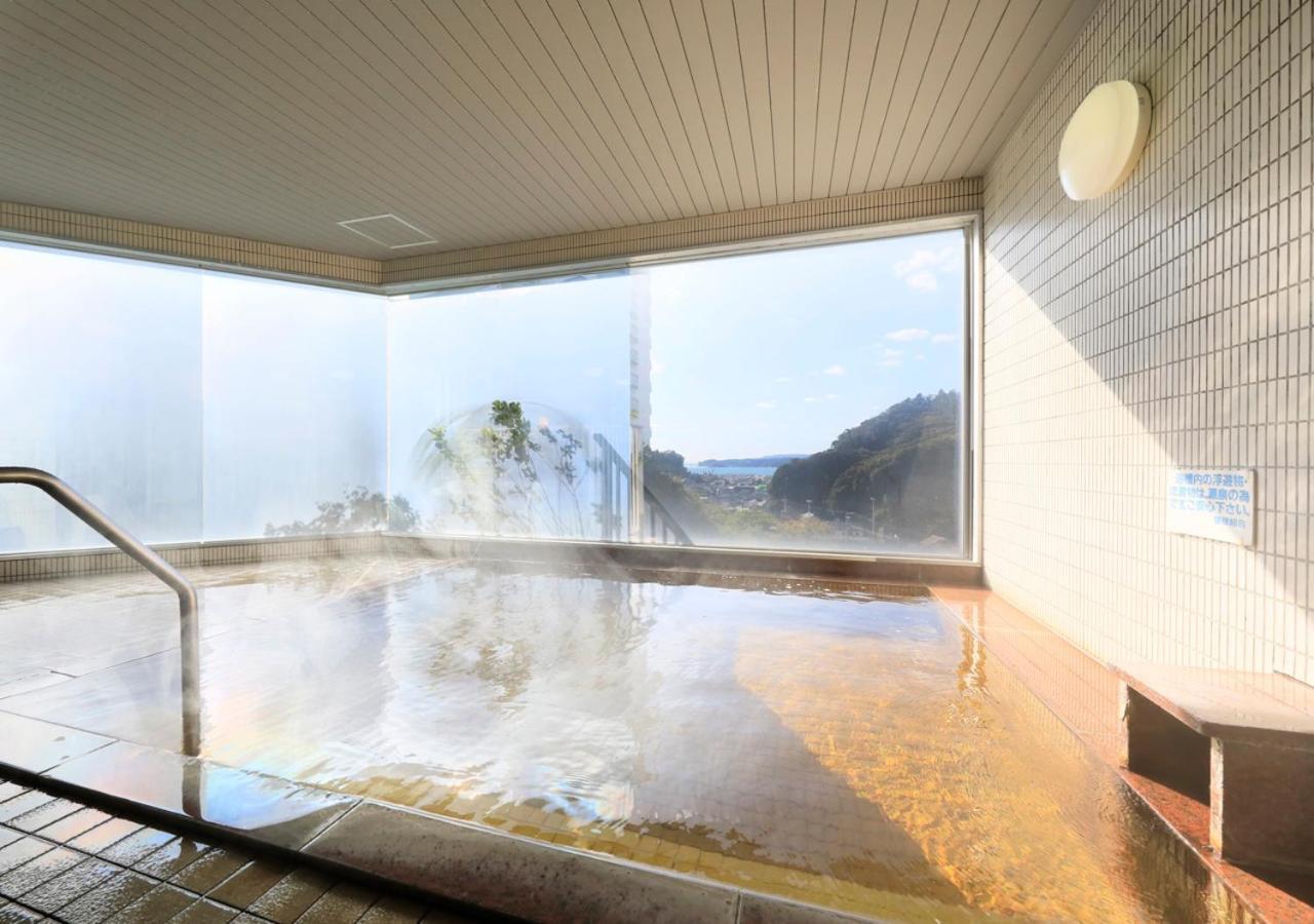 Katsuura Hilltop Hotel & Residence ภายนอก รูปภาพ